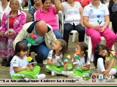 CONMEMORACIÓN DEL DÍA DE LA MUJER