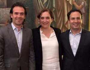 Ada Colau, federico y santiago