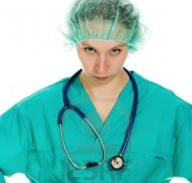 15678852-cirujano-enojado-con-las-manos-en-las-caderas-sobre-fondo-blanco - copia