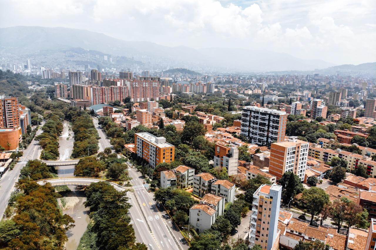 SALUD, ECONOMÍA Y AIRE, SEGÚN PRIETO
