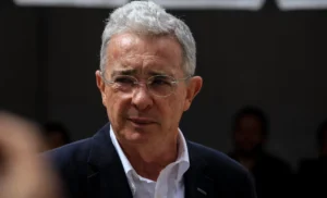 uribe10825